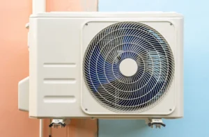 HEAT PUMP VS. TRADITIONAL AC: COMPARING COOLING SYSTEMS FOR YOUR PROPERTY